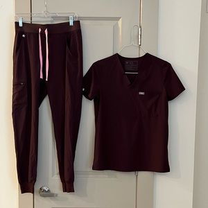 Figs dark fig scrub set xs